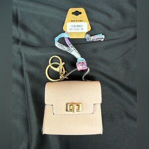 Chic Beige Mini coin purse with Gold Accents